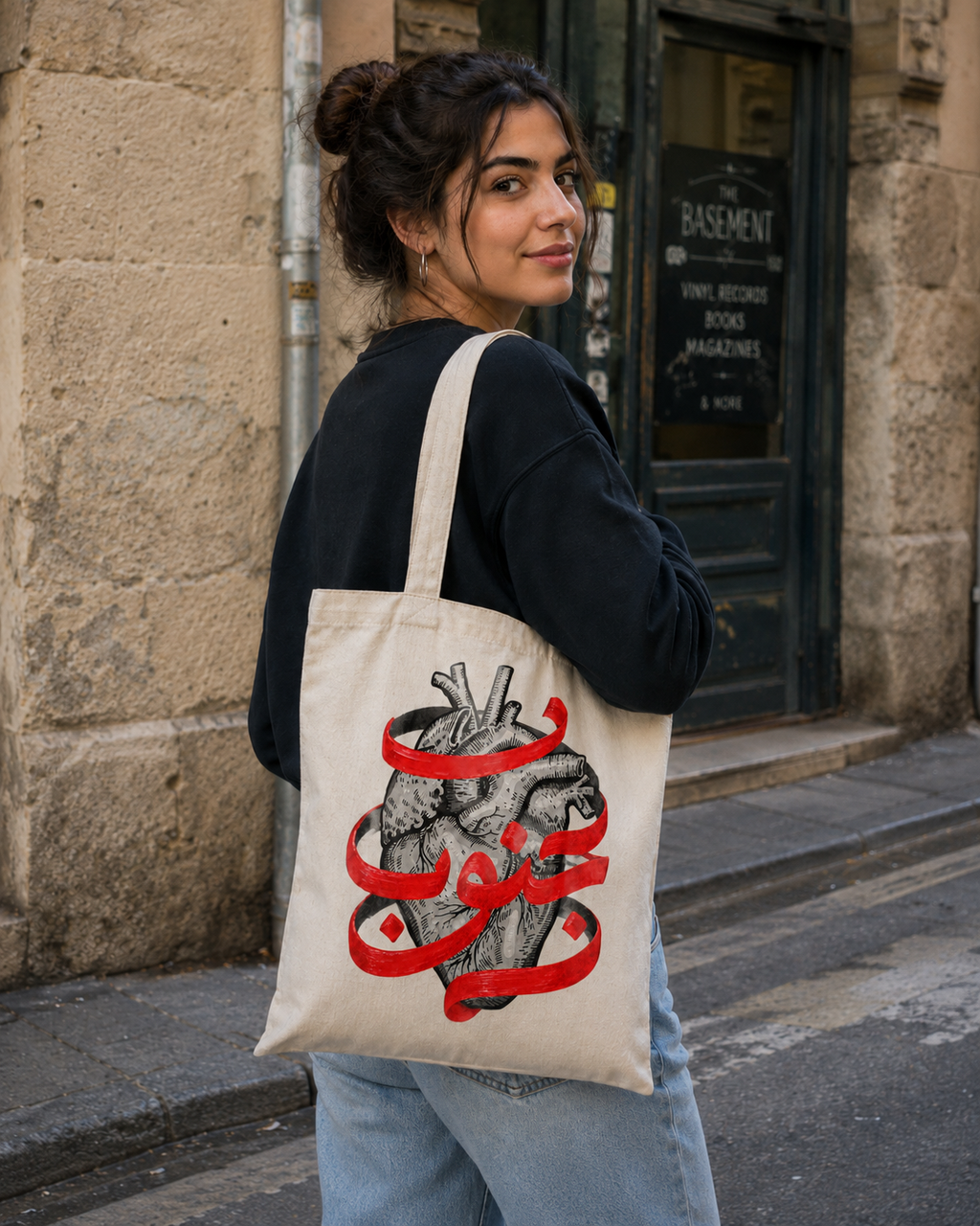 قلب الجنوب — Janoub Heart Tote lifestyle